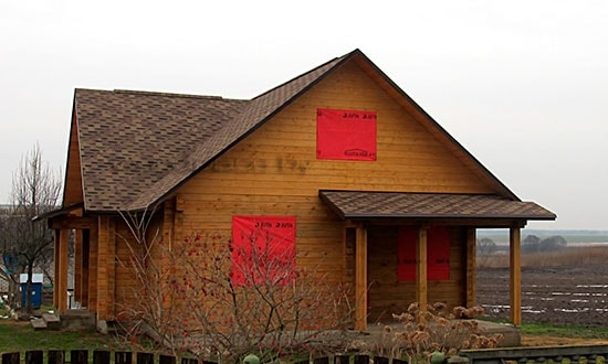 Вид на готовый дом