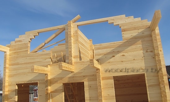 Вид на сруб дома