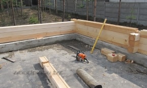 Начало работ по сборке сруба