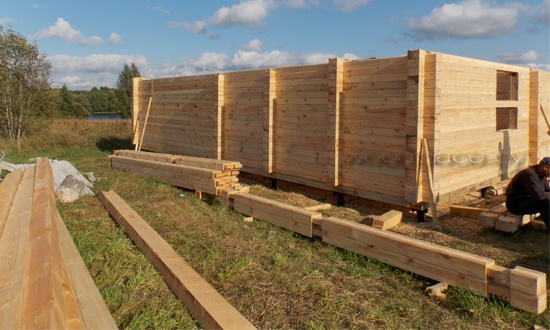 Строительство деревянного дома "Браславщина". Общий вид на сруб