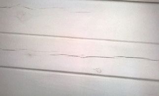 Трещины в деревянном доме